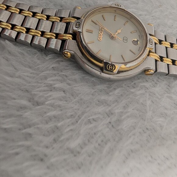 Authentic GUCCI 900L Quartz Two Toned Watch 26.5mm/7in - Picture 11 of 13